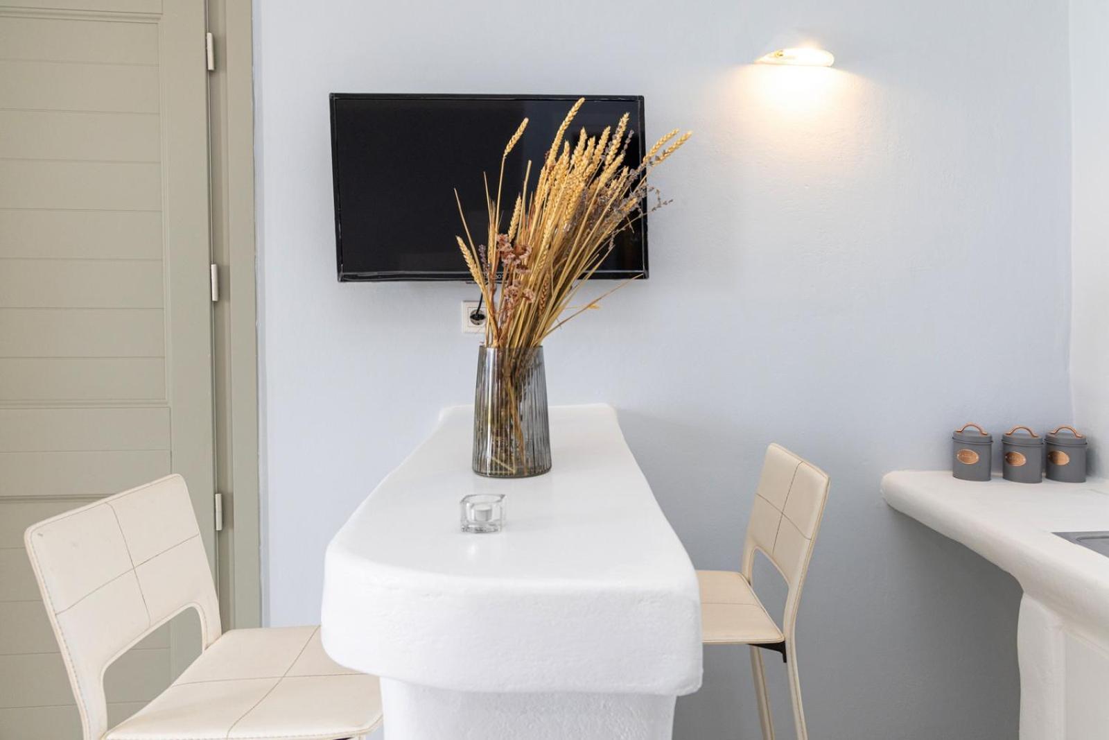 Soulmate'S Suites Tinos Kionia Exterior photo