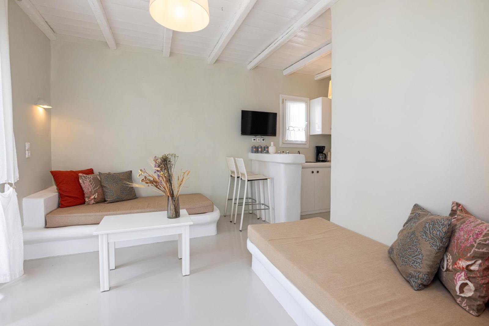 Soulmate'S Suites Tinos Kionia Exterior photo