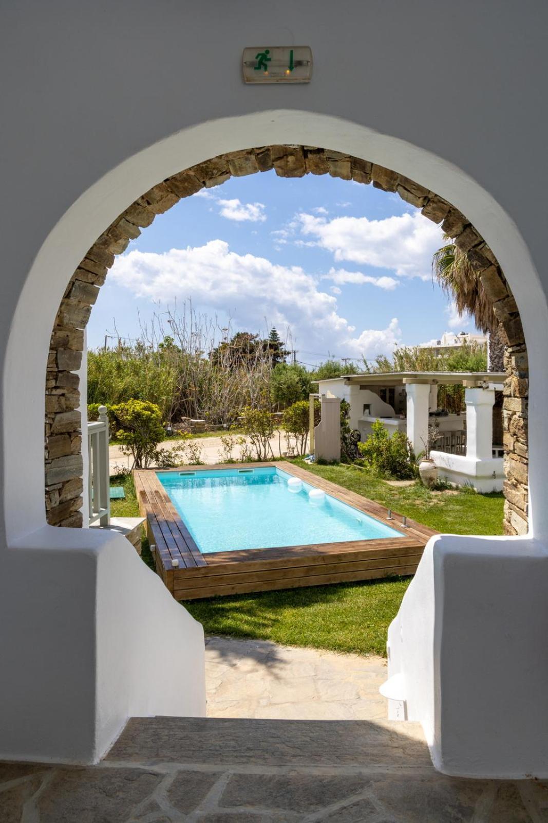 Soulmate'S Suites Tinos Kionia Exterior photo